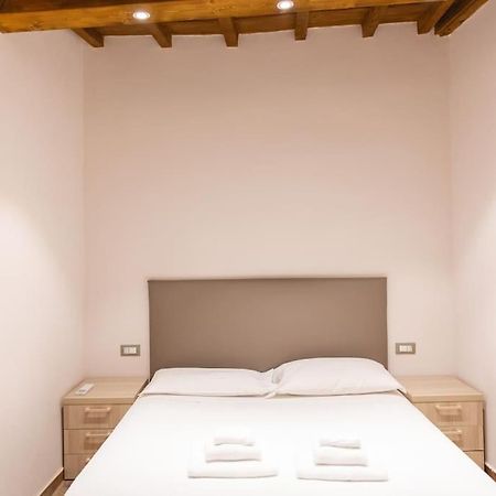 Cozy And Charmin 3Br Apartment Steps By Duomo 佛罗伦萨 外观 照片